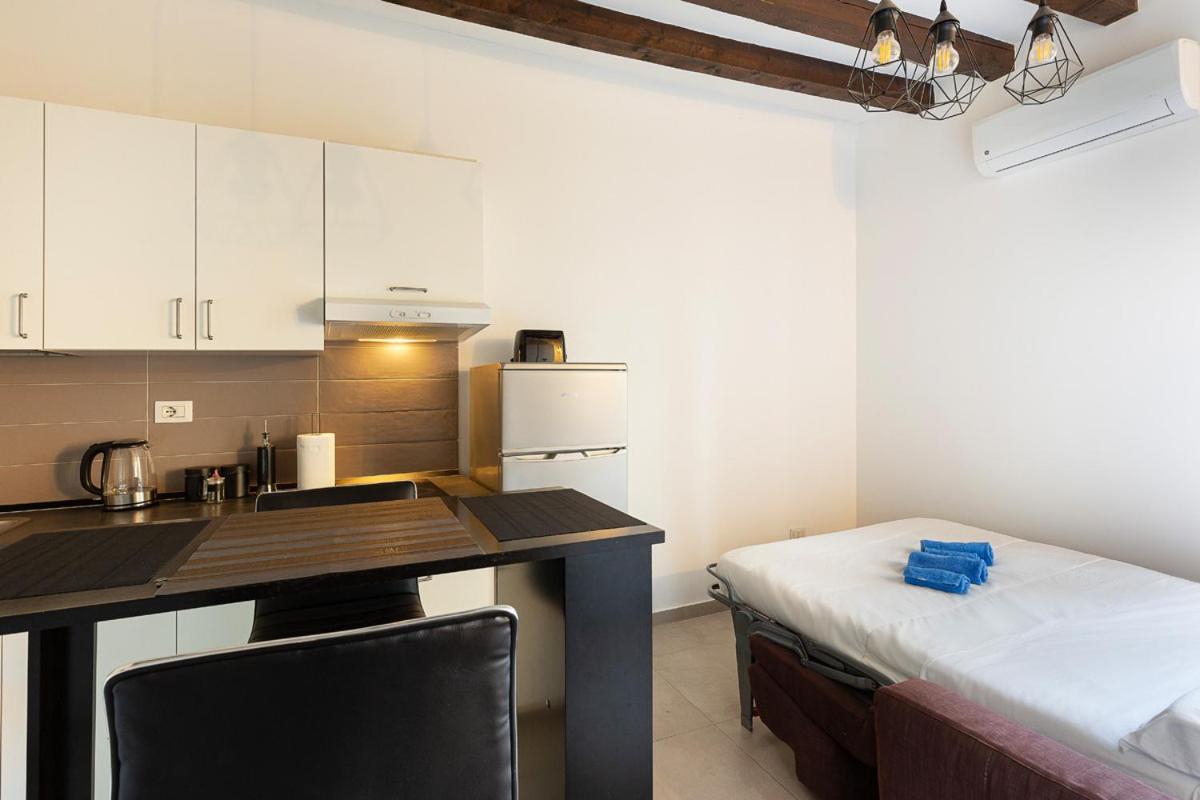Ferienwohnung Superb Loft NavigliComfy&Relax Mailand Exterior foto